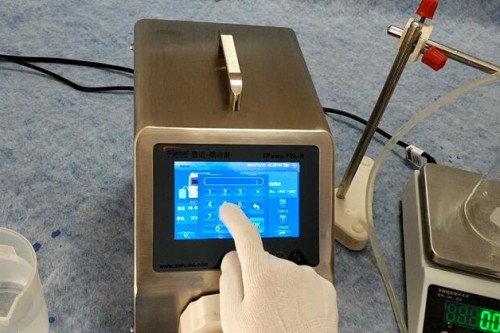 蠕動(dòng)泵使用